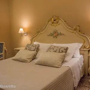 Residenza Al Pozzo 2*, Venezia Italia